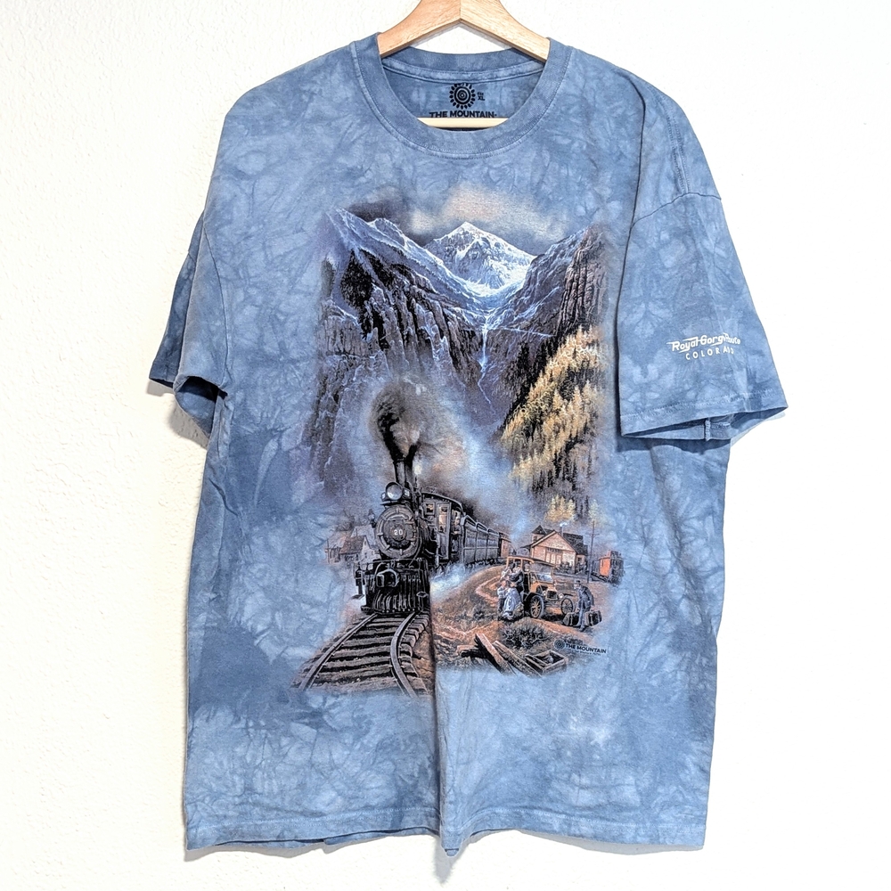 The Mountain Blue Graphic T-Shirt
